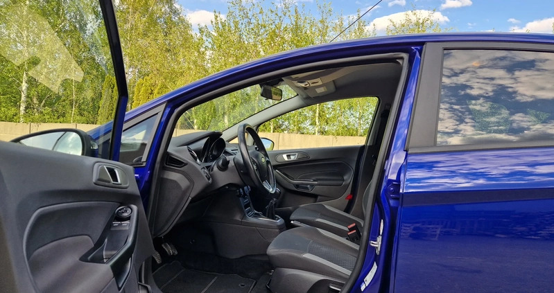Ford Fiesta cena 27900 przebieg: 107000, rok produkcji 2016 z Gniezno małe 172